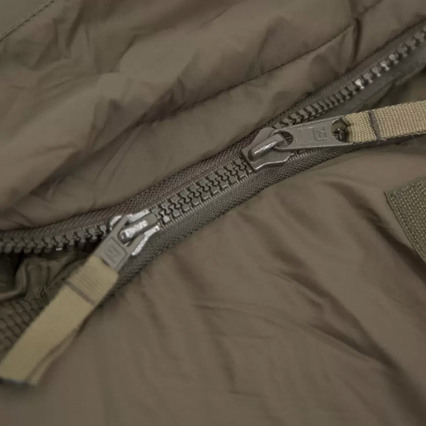 Carinthia Defence 6 Schlafsack oliv